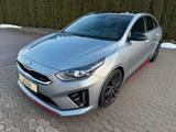 Kia ProCeed 1.6 T-GDI DCT GT *Memory*Pano*Bastuck* - silberne Kia pro cee'd / ProCeed
