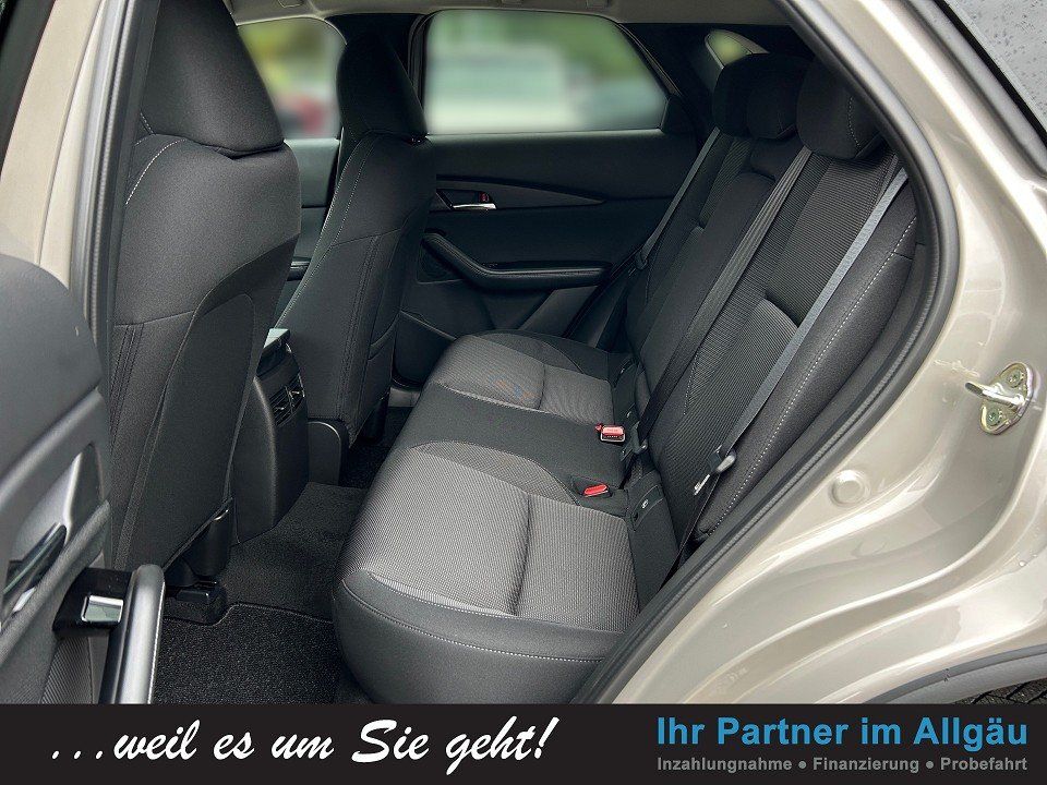 Fahrzeugabbildung Mazda CX-30 SKY-X 186 AT FWD EXCLUSIVE BOSE+HEADUP+360