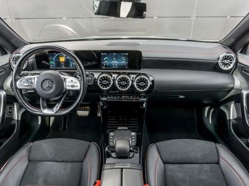Mercedes CLA 250 Shooting Brake - 12