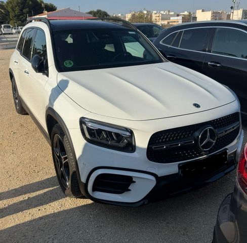 Mercedes-Benz GLB 200 d AMG DCT 7-Si+Navi+Pano+SHZ+R-Kam+MBUX+