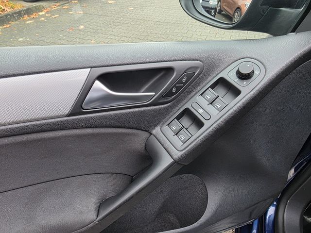 VW Golf — Foto 13