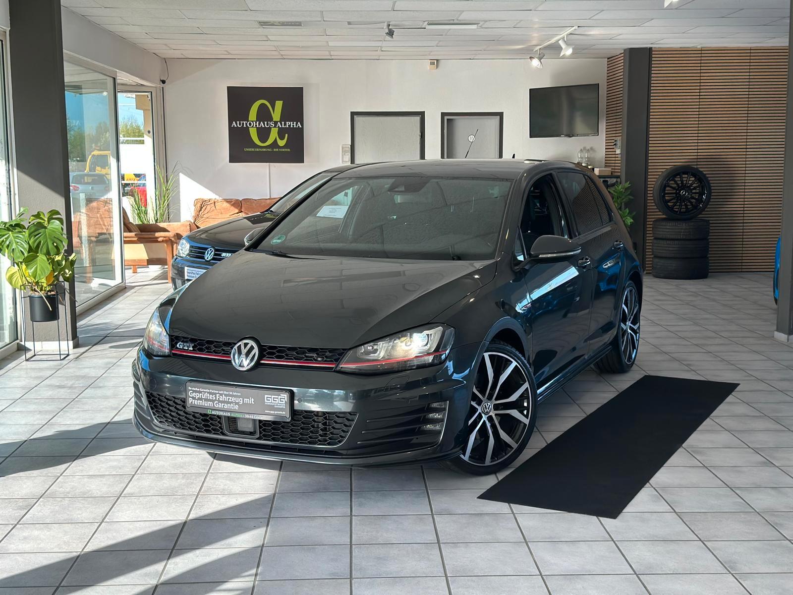 Volkswagen Golf VII GTI *Standheizung*Dynaudio*ACC*