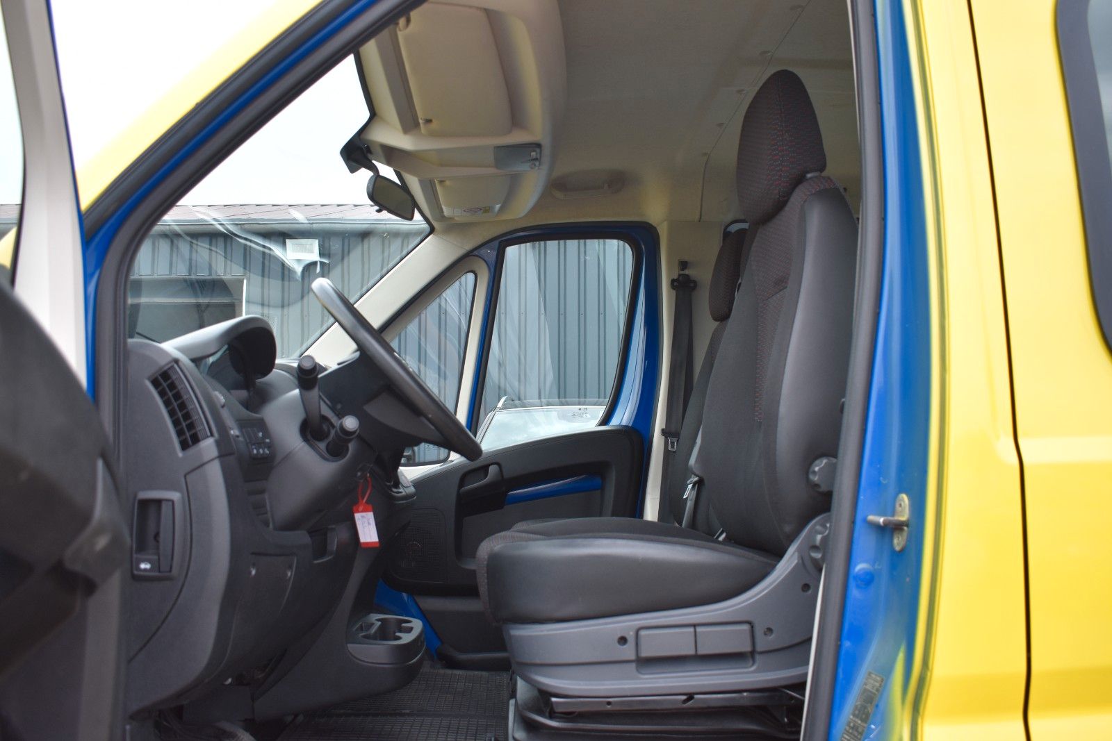 Fahrzeugabbildung Citroën Jumper Pritsche Doka. 35 L4 Heavy Plus Solution