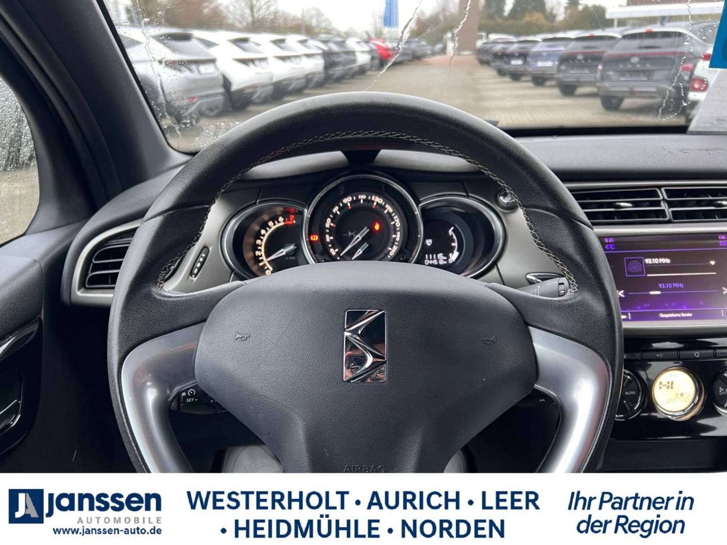 Fahrzeugabbildung Citroën DS3 PureTech 110 SOChic