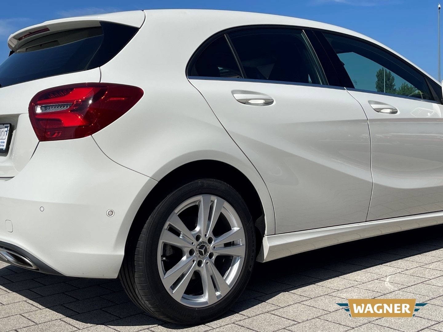 Fahrzeugabbildung Mercedes-Benz A 200 BlueEfficiency Sitzheizung 2-Hand