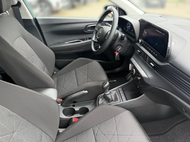 Fahrzeugabbildung Hyundai BAYON Trend 2WD +KLIMA+NAVI+PDC+SHZ+AHK+UVM+