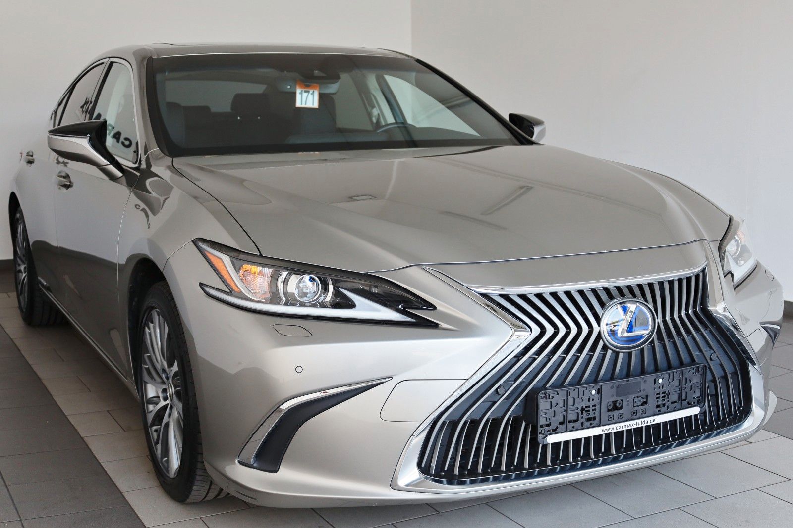 Fahrzeugabbildung Lexus ES 300 Luxury Line,Leder,Navi,LED,SH,ACC,SD