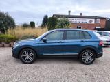 Volkswagen Tiguan 2.0 TDI 4x4 DSG Life *Nav,AHK,Pano,Kamer* - Volkswagen Gebrauchtwagen in Lüneburg