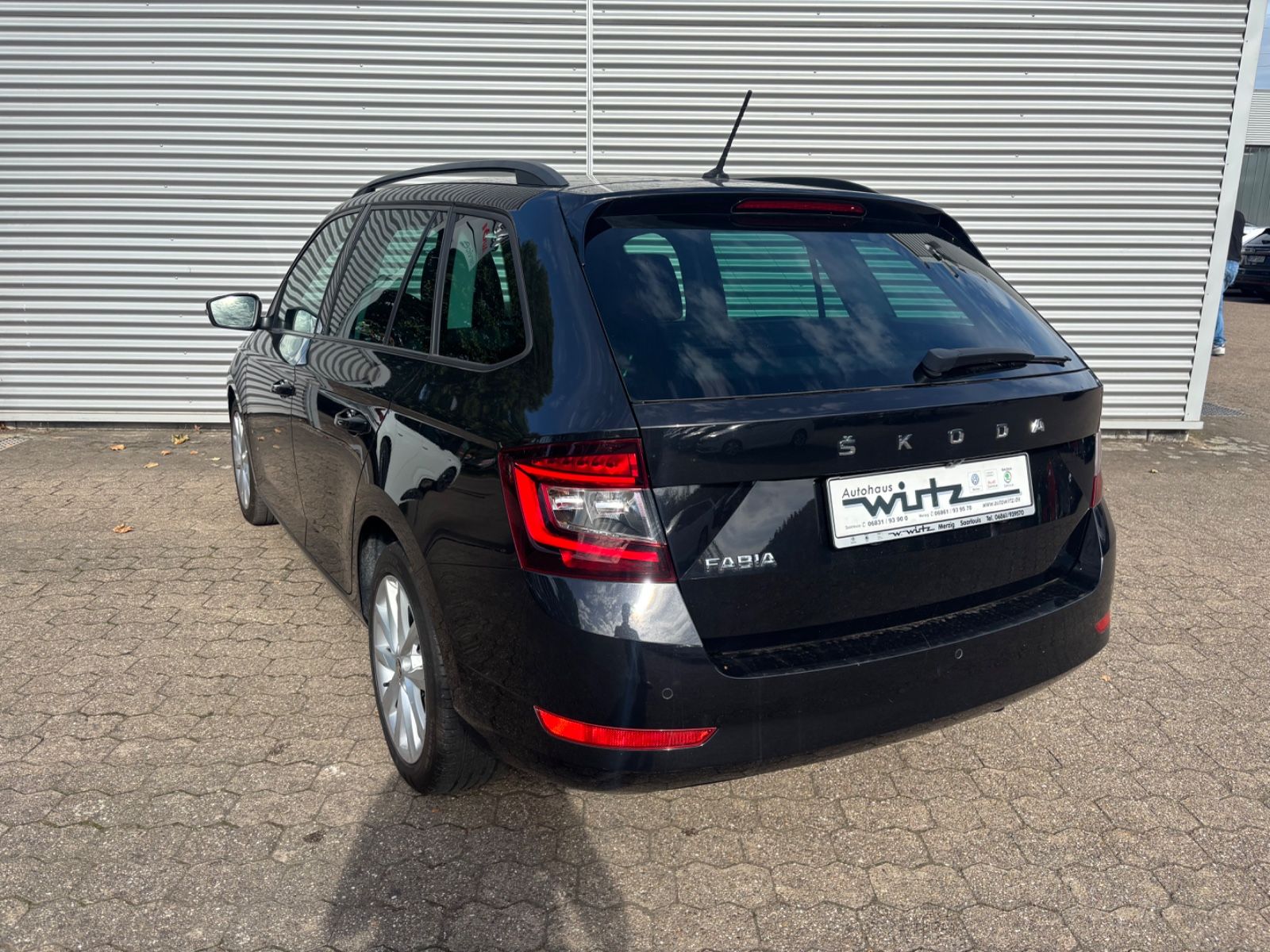 Fahrzeugabbildung SKODA Fabia Combi 1.0TSI Style