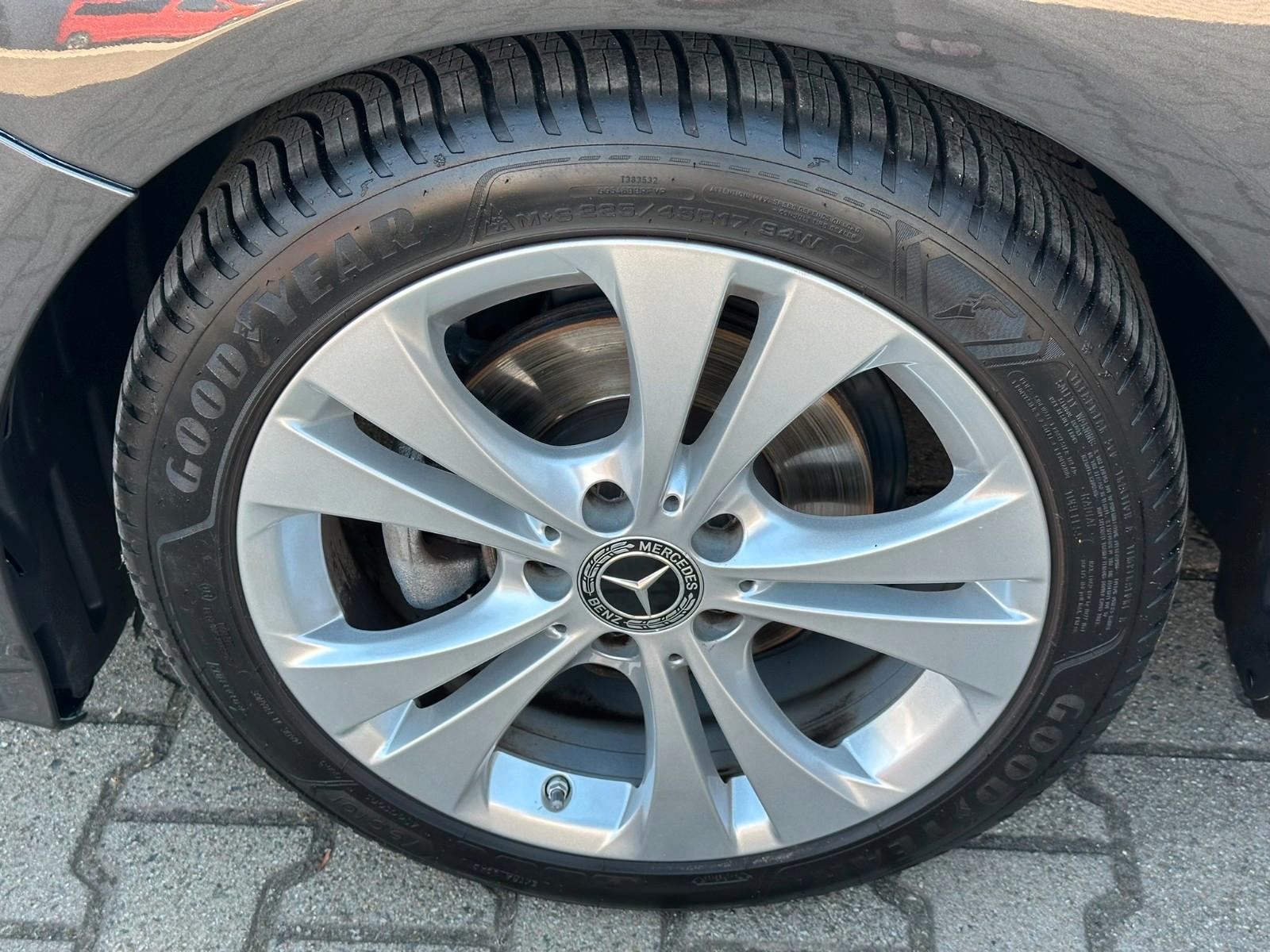 Mercedes-Benz B 180 CDI Automat. Urban*Leder*Navi*LED*SHz.*TÜV