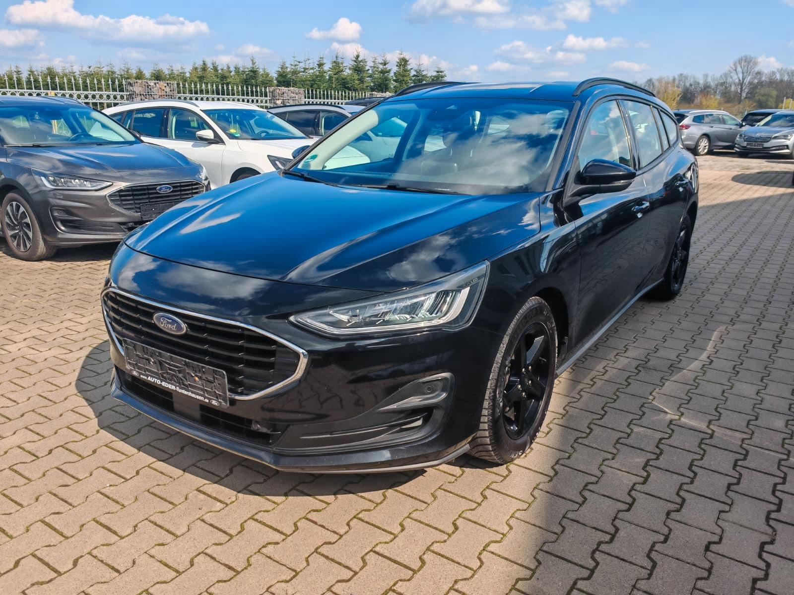 Ford Focus Turnier C& C +1.Hand+SHZ+AHK+Service Neu