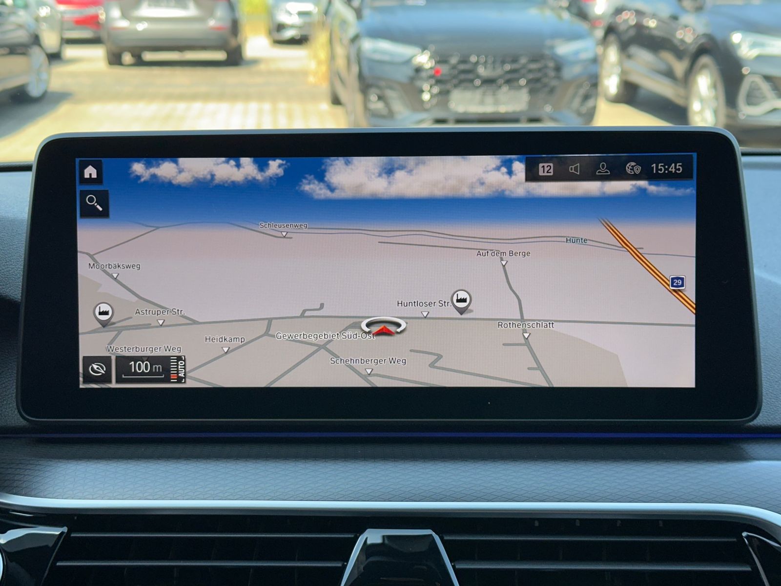 Fahrzeugabbildung BMW 520d Touring M-Sport NAV+LED+PANO+AHK+STHZG