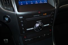 Fahrzeugabbildung Ford S-Max 2,0 EcoBlue ST-Line Automatik LED + PANO