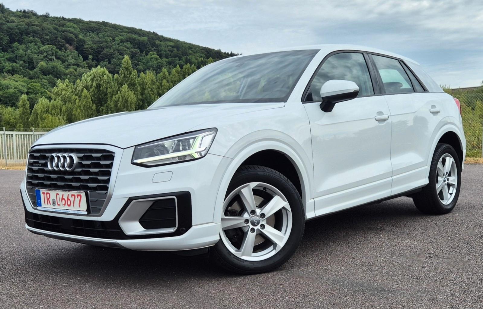 Audi Q2 40 TFSI quattro sport, DSG, Navi, Leder.