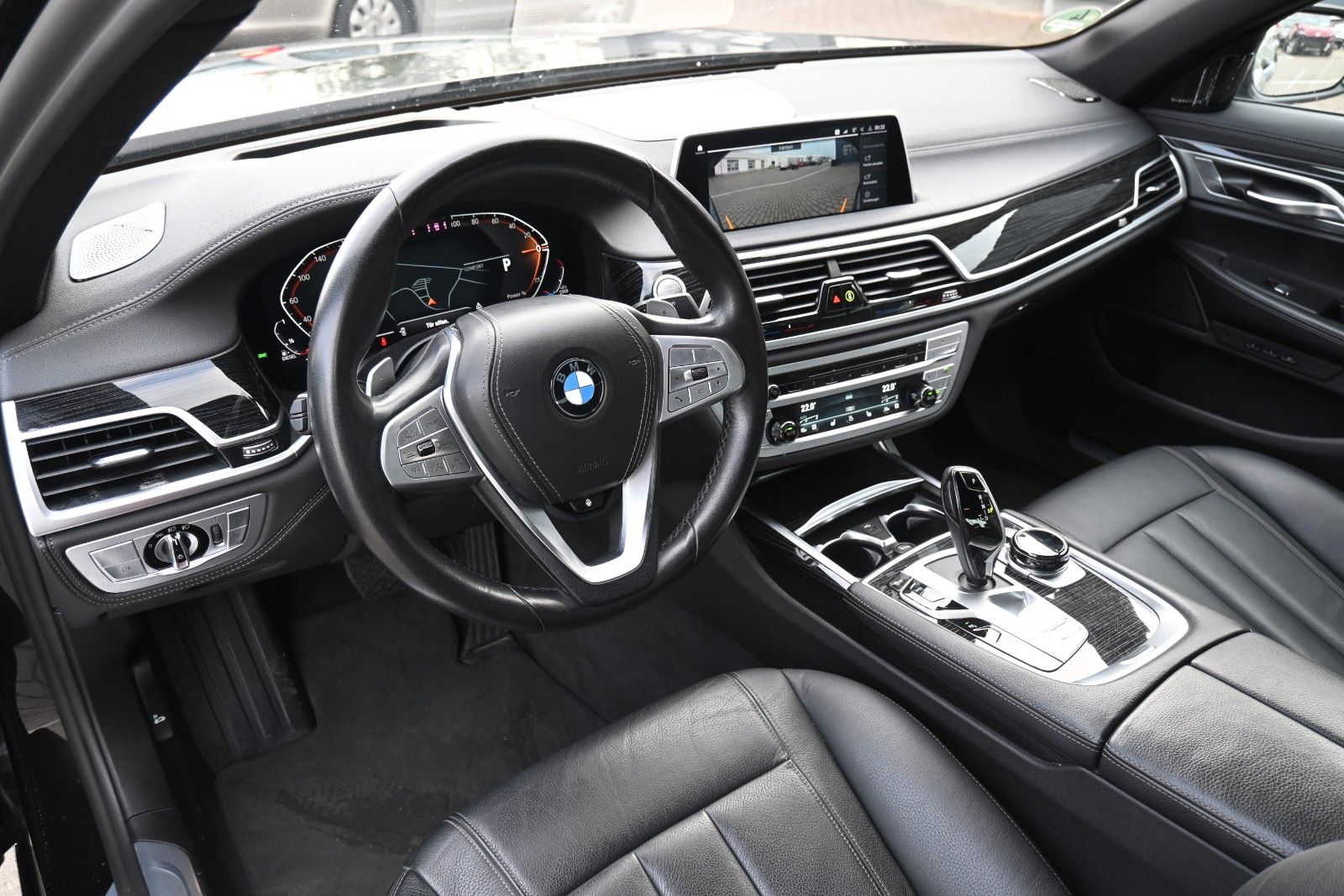 Fahrzeugabbildung BMW 740 d xDrive *STHZ*GD*Soft-C*Mietkauf o.Schufa