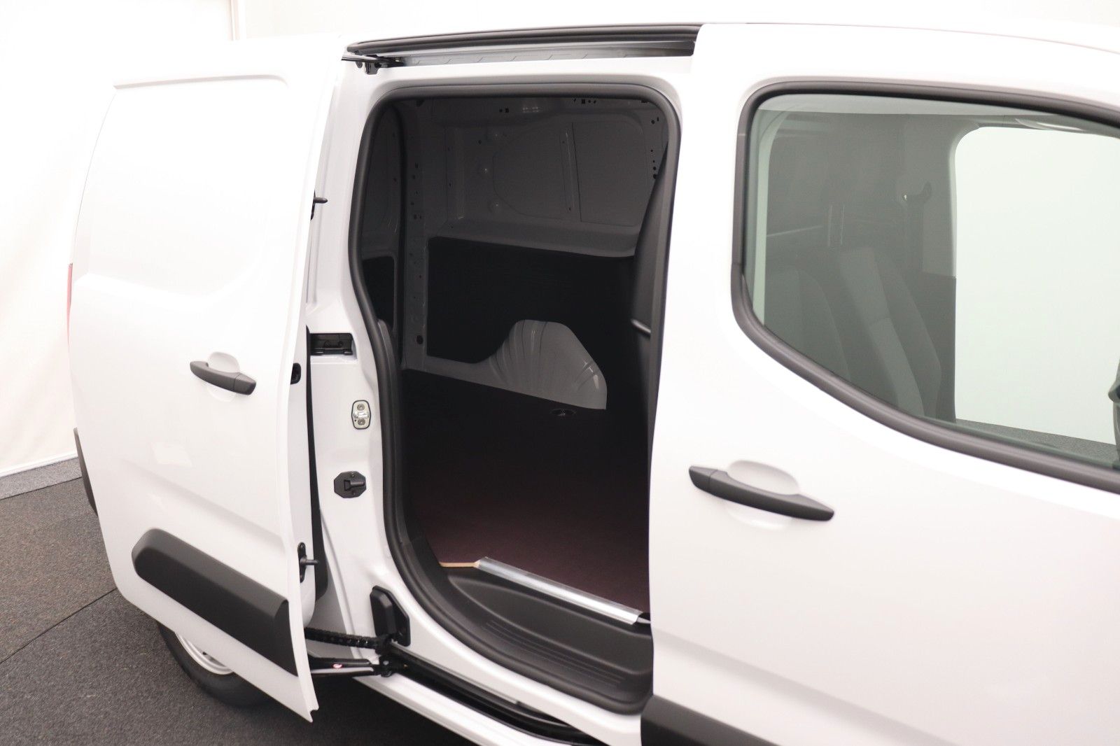 Fahrzeugabbildung Fiat Doblo Serie 3 L2 Heavy KaWa 1.5 BlueHDi MT6
