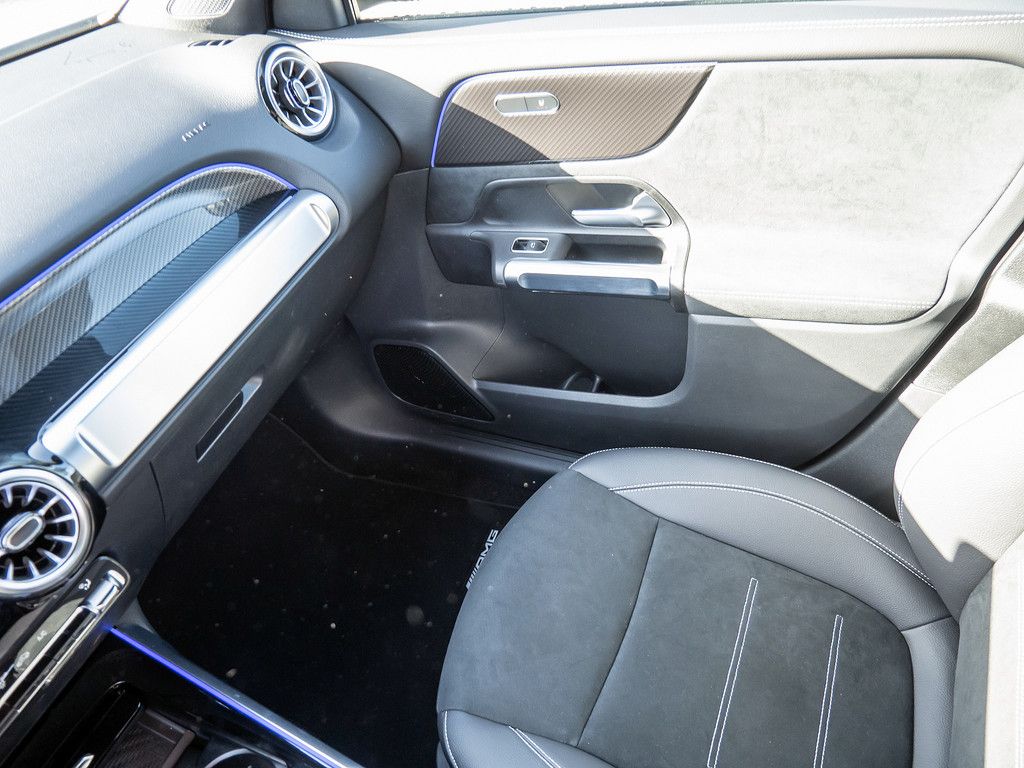 Mercedes-Benz GLB 200 AMG Special Edition AHK Distr. LED Pano foto 16