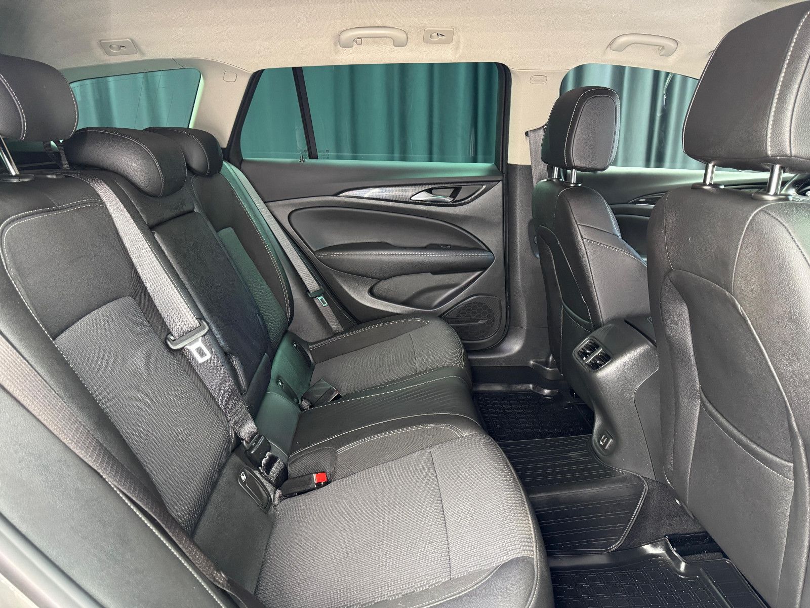 Fahrzeugabbildung Opel Insignia B Sports Tourer Dynamic|KAMERA|AHK