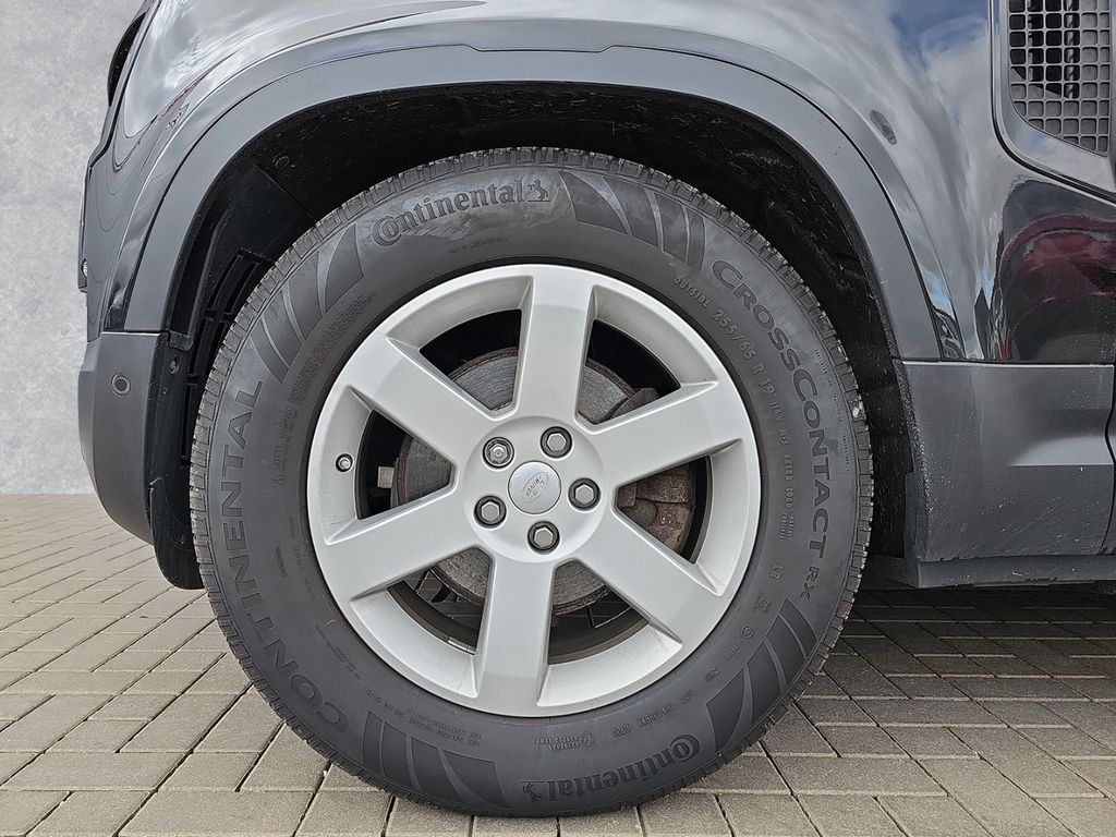 Land Rover Defender 110 D200