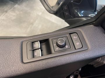 Volkswagen T6 Multivan Generation Six 4Motion * ACC*LED*KAM