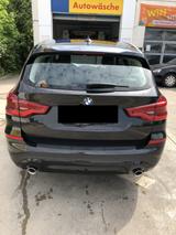 BMW X3 xDrive20i ADVANTAGE AT ADVANTAGE - BMW X3: Advantage