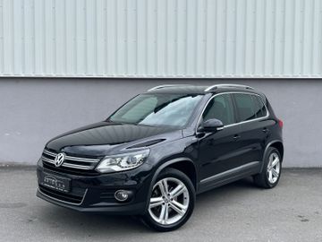 Volkswagen Tiguan - 1
