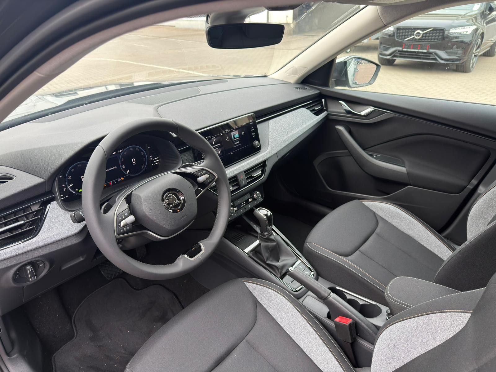 Fahrzeugabbildung SKODA Kamiq Selection