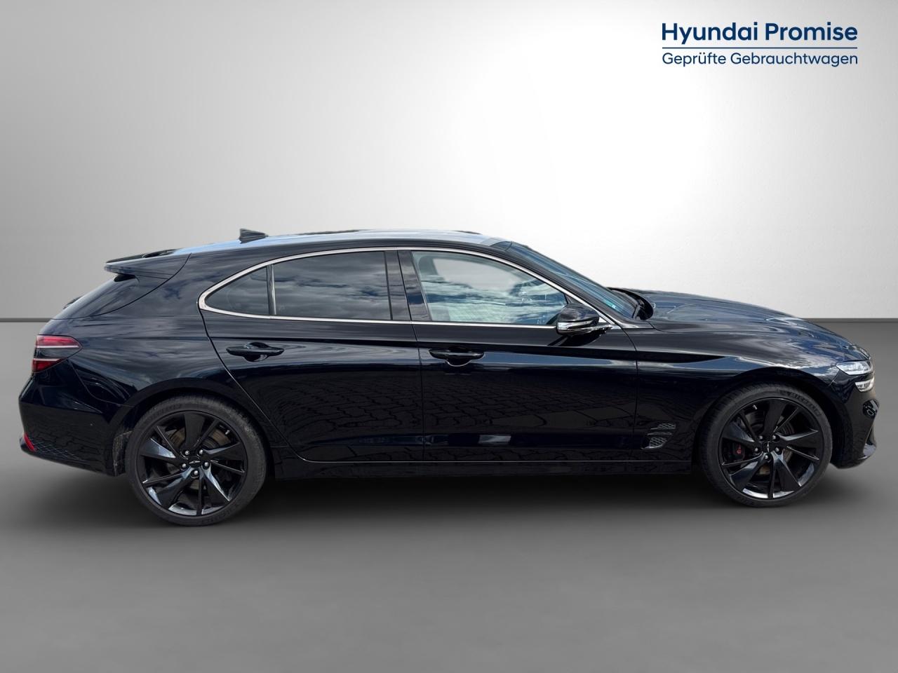 Genesis G70 Shooting Brake 2.0 T RWD Premium Metallic