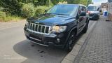 Jeep Grand Cherokee Overland 5.7 V8 STANDHEIZUNG Pano - Jeep Grand Cherokee Overland mit Benzin-Antrieb