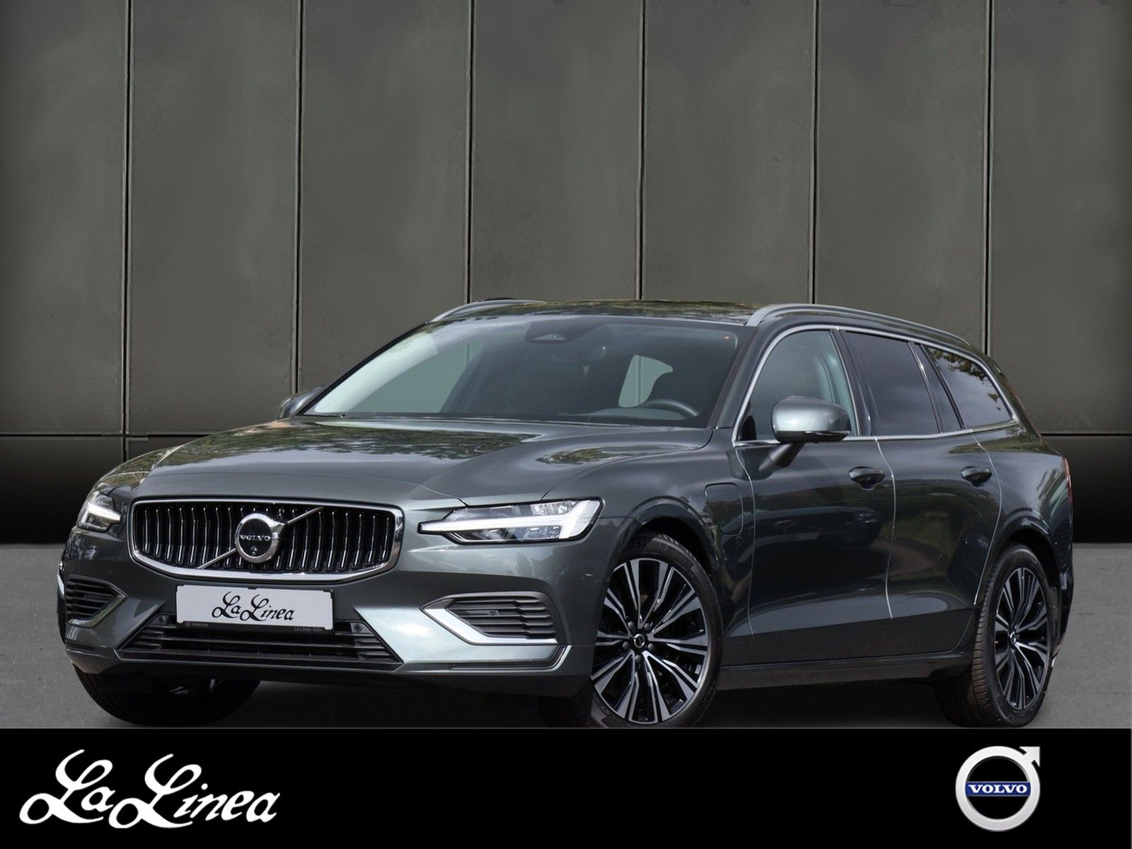 Volvo V60 T8 AWD Plus Bright NP:76.180,-//LAGOM-/WINTE
