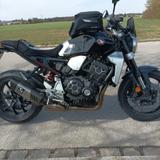 Honda CB1000r SC 80 viel Zubehör  - Honda Motorräder in München