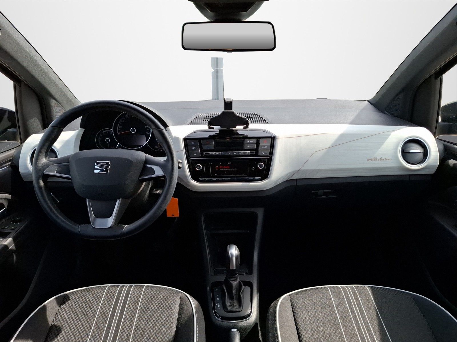 SEAT Mii electric Edition Power Charge KLIMA / SITZHE - Image 10