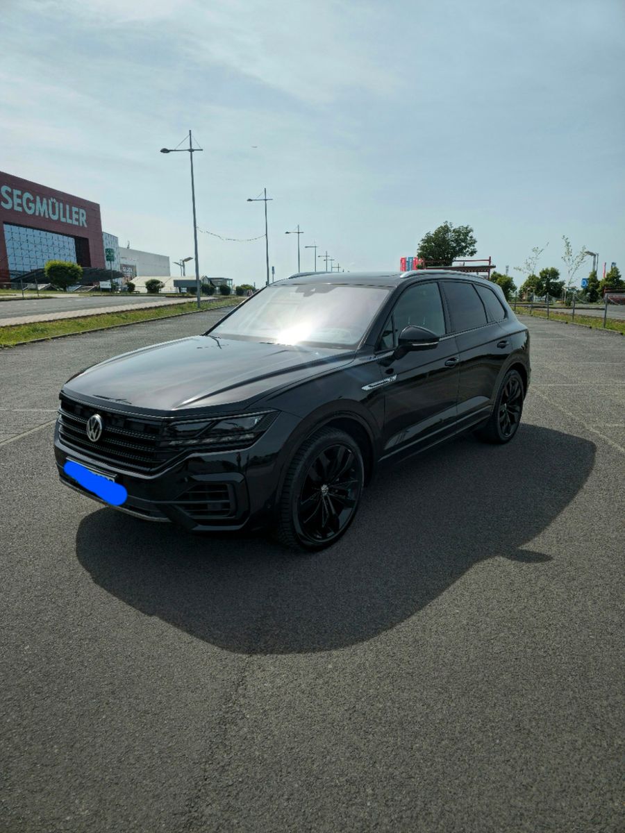 VW Touareg R-Line  3.0 V6 TDI 4MOTION