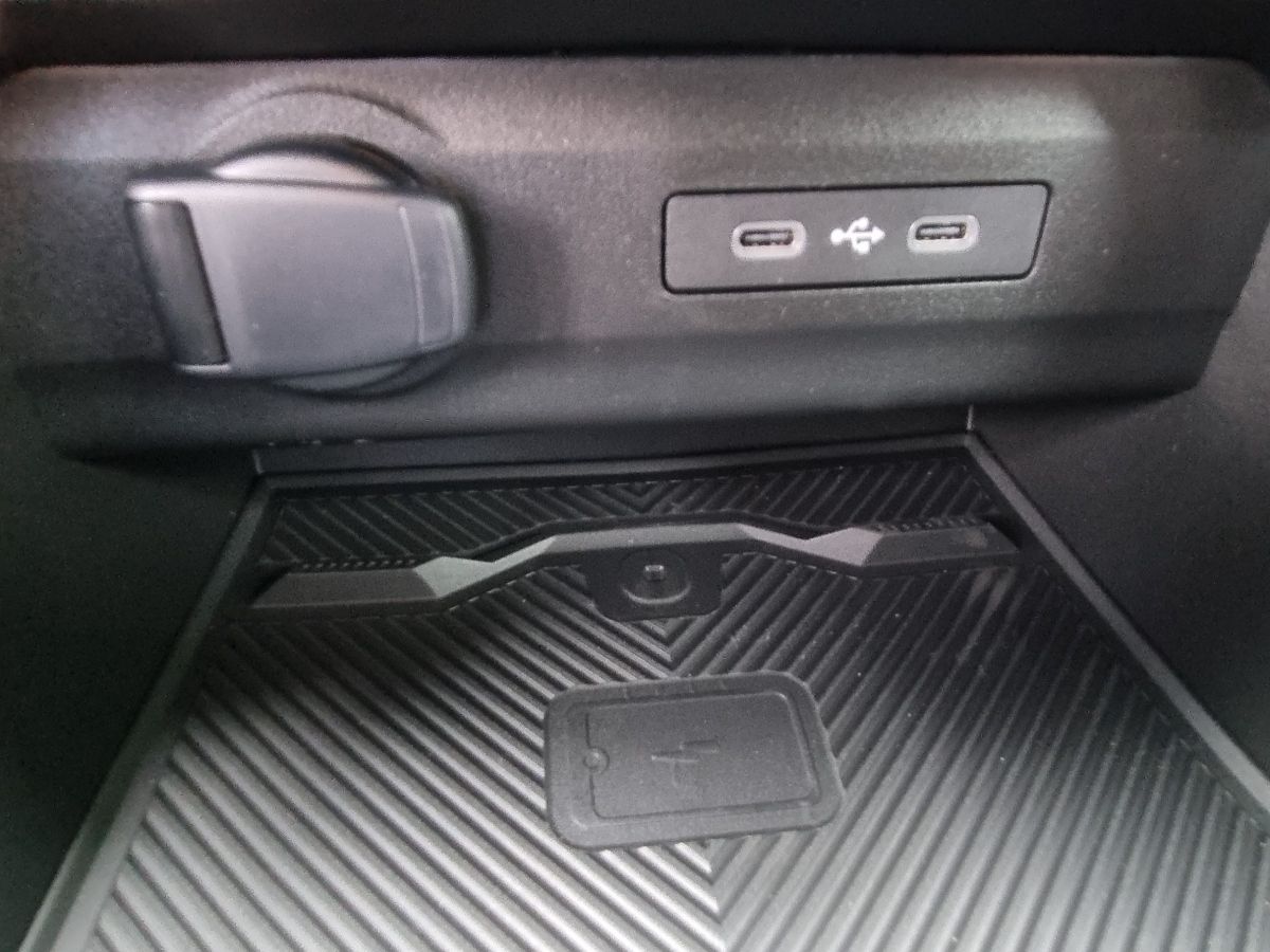 Fahrzeugabbildung Dacia Bigster Journey hybrid-G 150 4x4