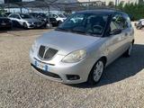 Lancia LANCIA Ypsilon 1.2 Argento - Lancia Ypsilon Argento mit Benzin-Antrieb