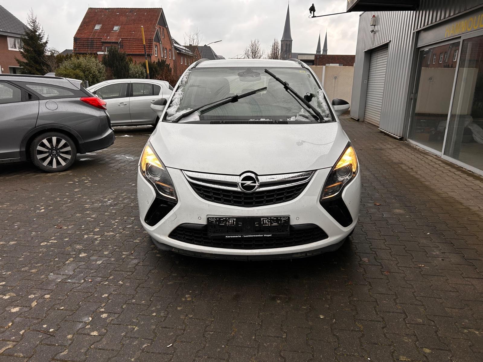 Opel Zafira C Tourer Active