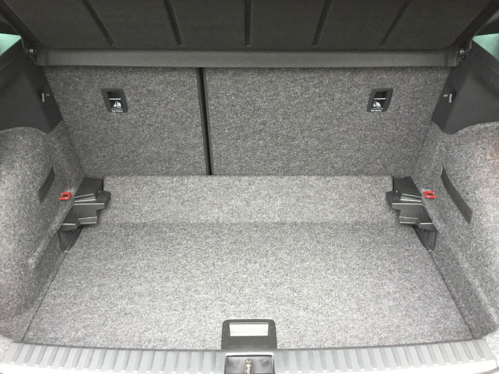 Fahrzeugabbildung SEAT Arona FR 1.5 TSI DSG+AHK+ACC+17"+Navi+Kamera