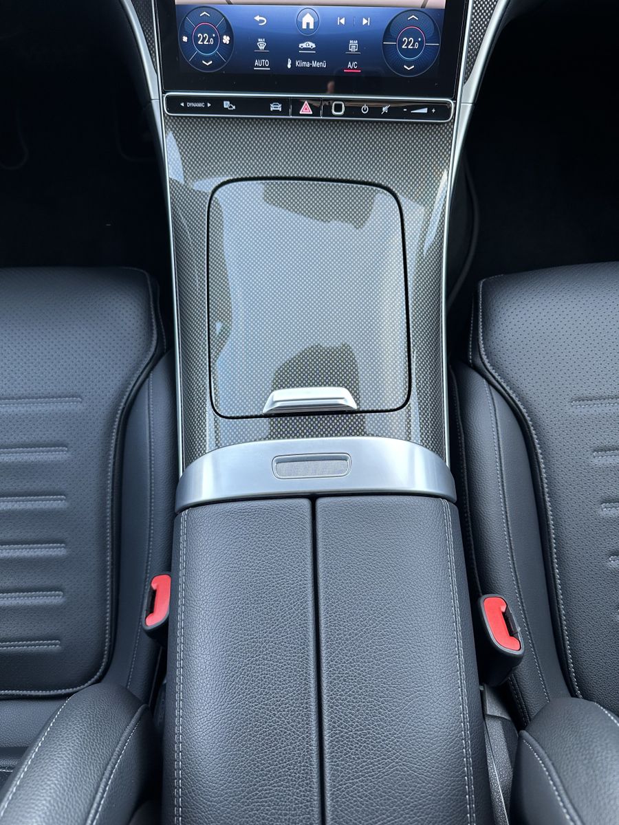 Fahrzeugabbildung Mercedes-Benz C 200d T AMG-Line NAV+LED+360°+V-COCKPIT+CARPLAY