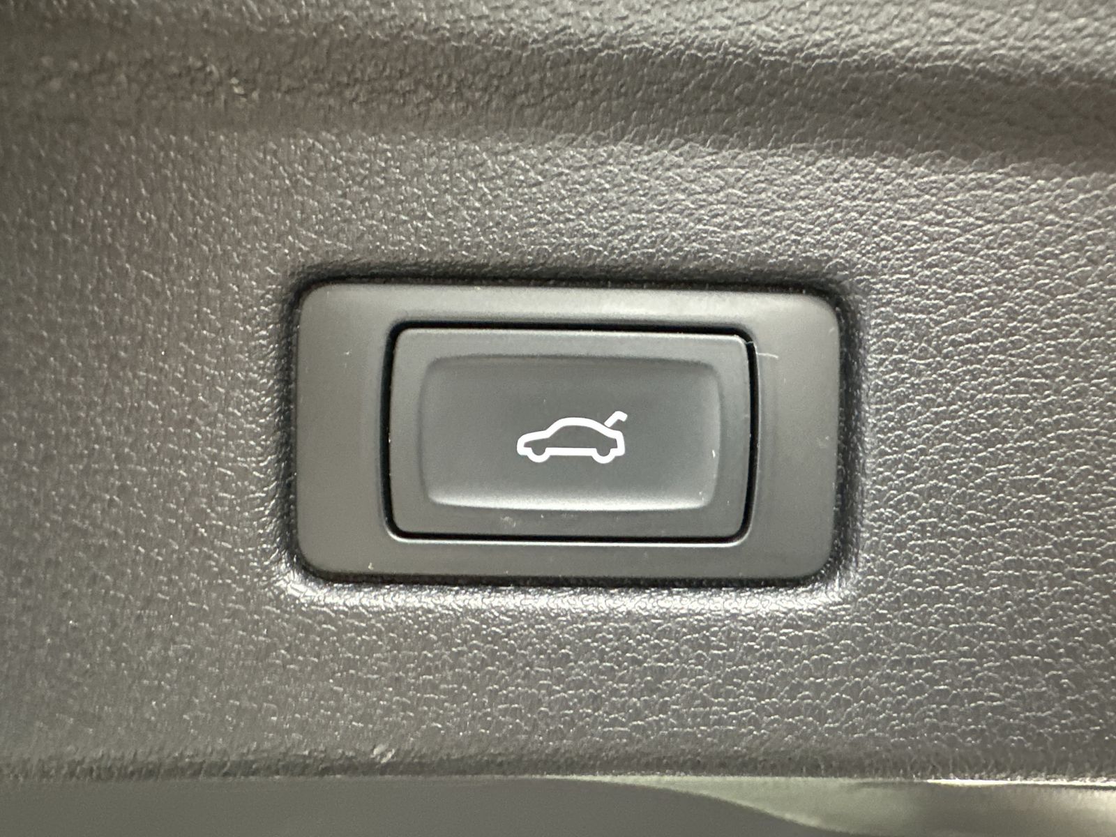 Fahrzeugabbildung Audi A5 SpB 35 TDI Advanced NAV+LED+ACC+KAM+CARPLAY