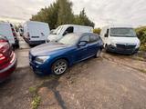 BMW X1 Baureihe X1 28 i xDrive - BMW X1 mit Benzin-Antrieb: Limousine