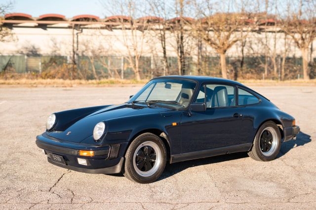 Porsche 911 Carrera 3.2 Coupé