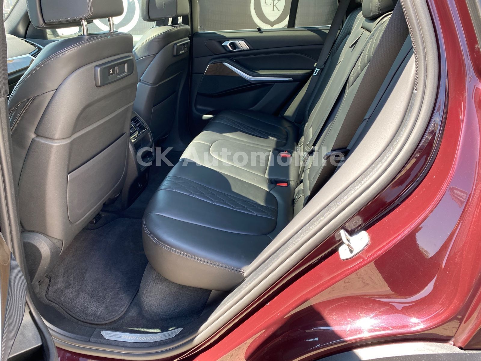 Fahrzeugabbildung BMW X5 xDrive 45e Individual/HeadUp/360°Kam/LED/AHK