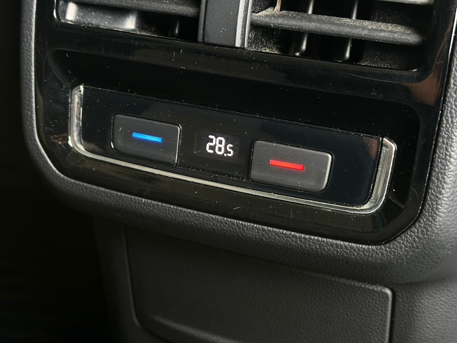 VW Passat Variant 1.4TSI BMT HIGHLINE* LED#SHZ#FH - Image 22