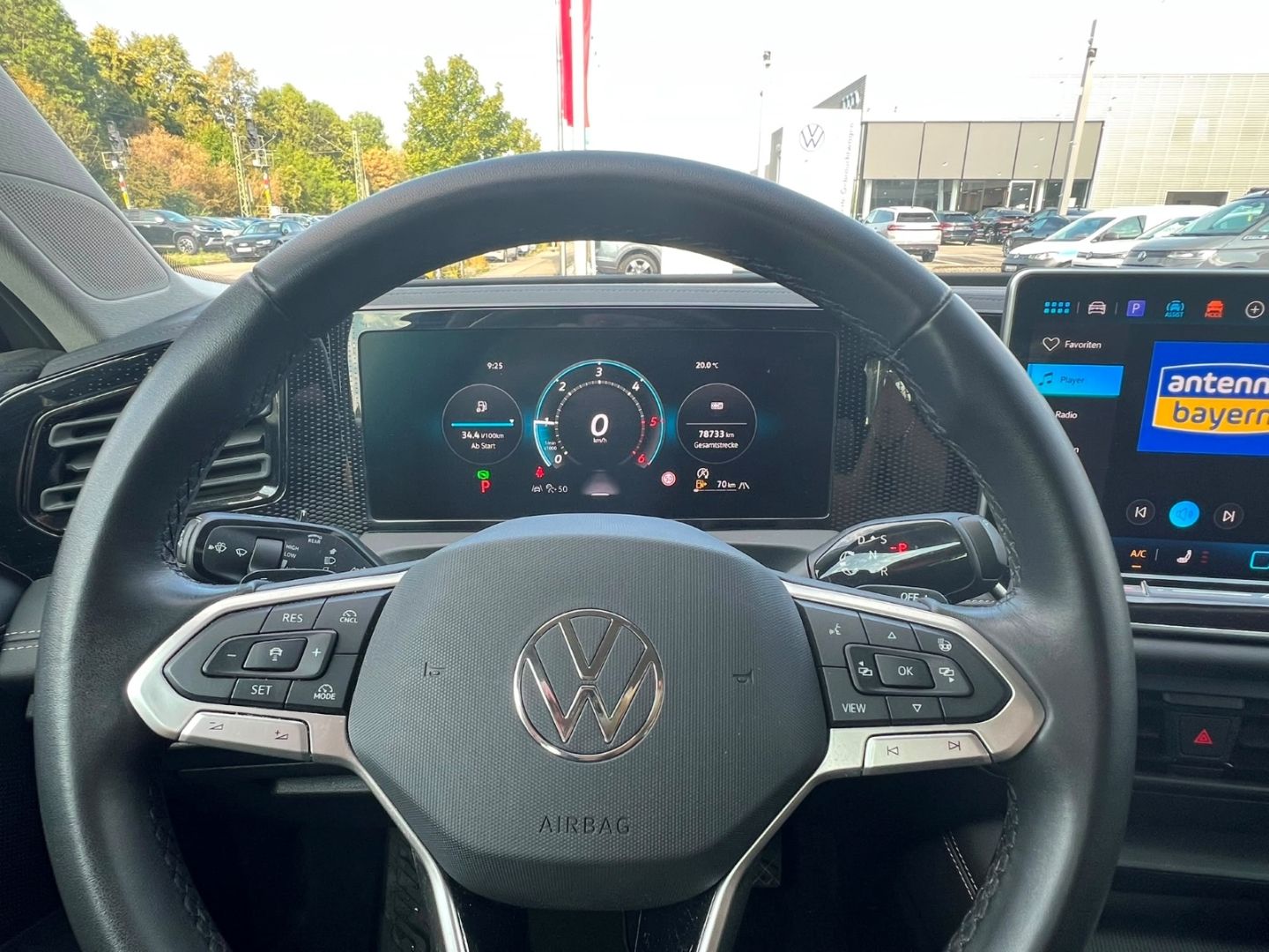Tiguan 2.0 TDI DSG - Navi*AHK*Winterp.*ACC*APP!!