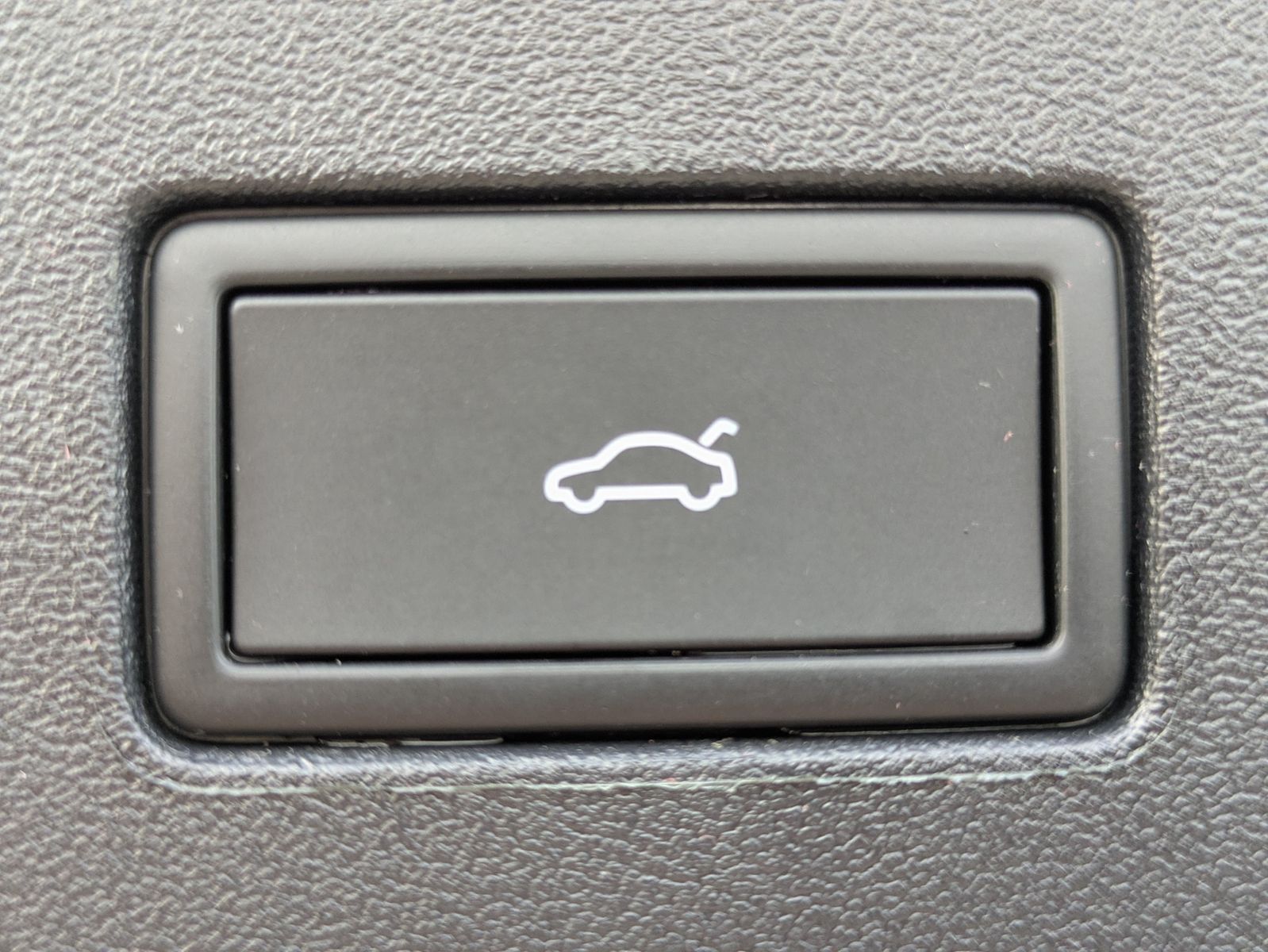 Fahrzeugabbildung Volkswagen Tayron 2.0 TDI 4M R-Line 7S*IQ-L.*LEDER*PANO*HUD