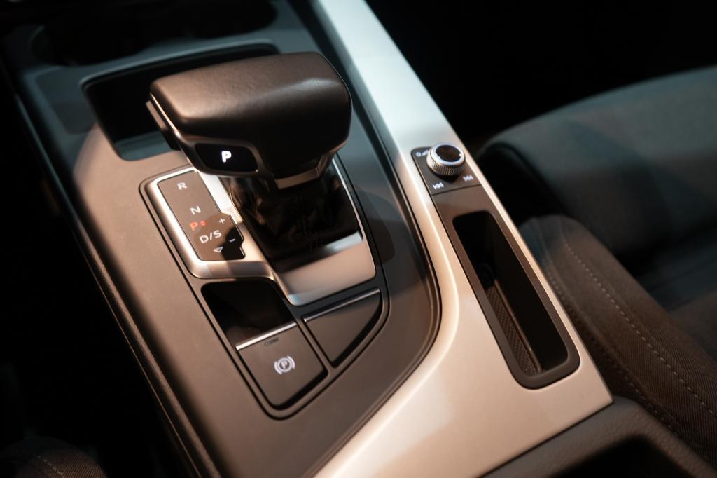 Audi A4 Avant 40 TFSI S line *MATRIX*Navi*Virtual*, миниатюра 15