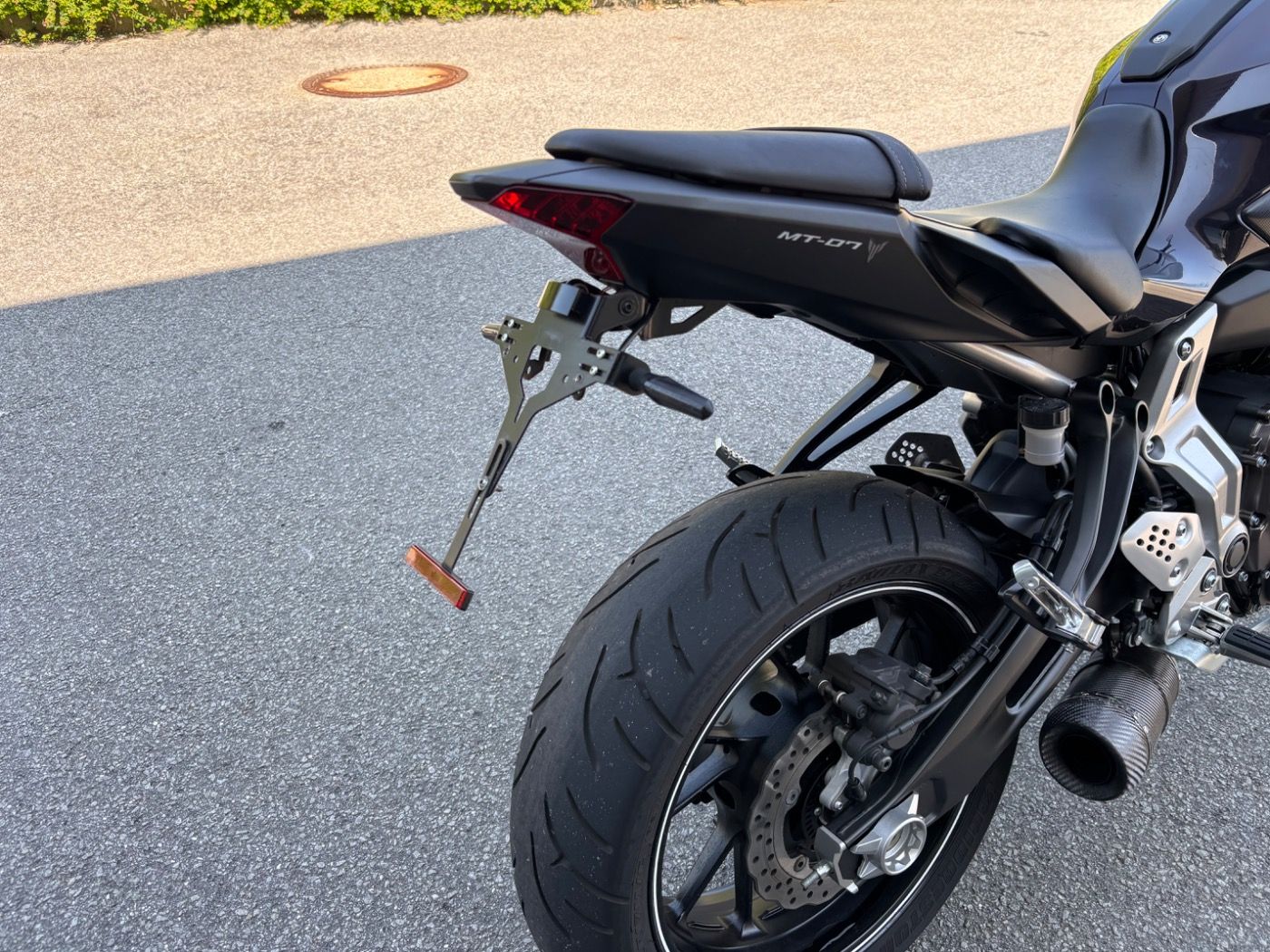 Fahrzeugabbildung Yamaha MT 07 Shark Auspuff kurzer Kennzeichenhalter