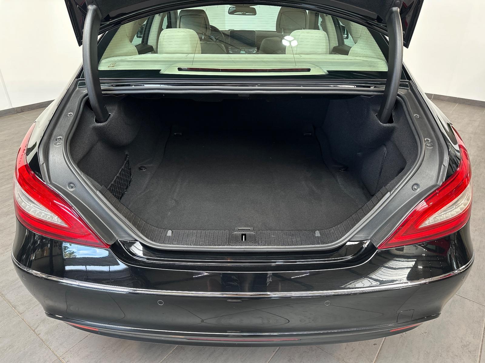 Mercedes-Benz CLS 400 4MATIC NAV+LED+SHZ+GLASDA+AIRMATIC+PP