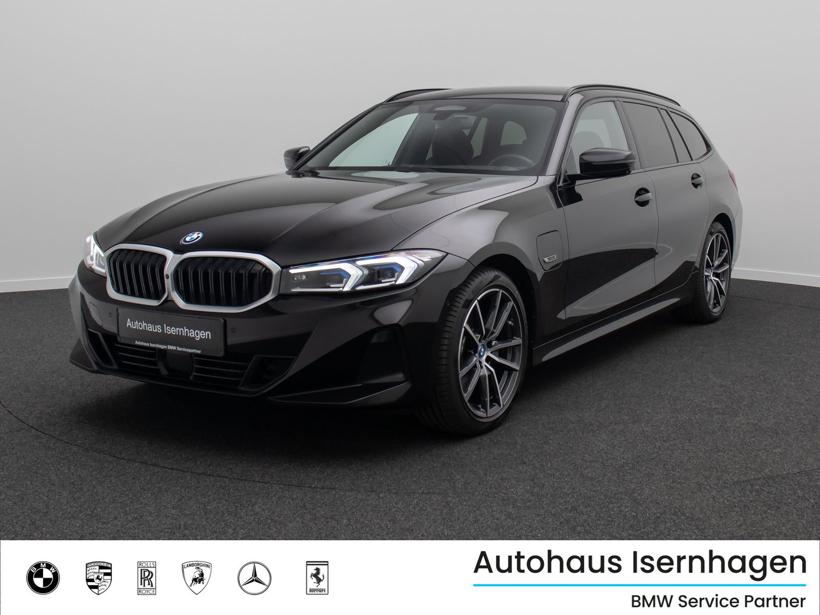 Fahrzeugabbildung BMW 330e 360&deg;HUD DAB HiFi Lnkrhzg ACC Komfort Sport