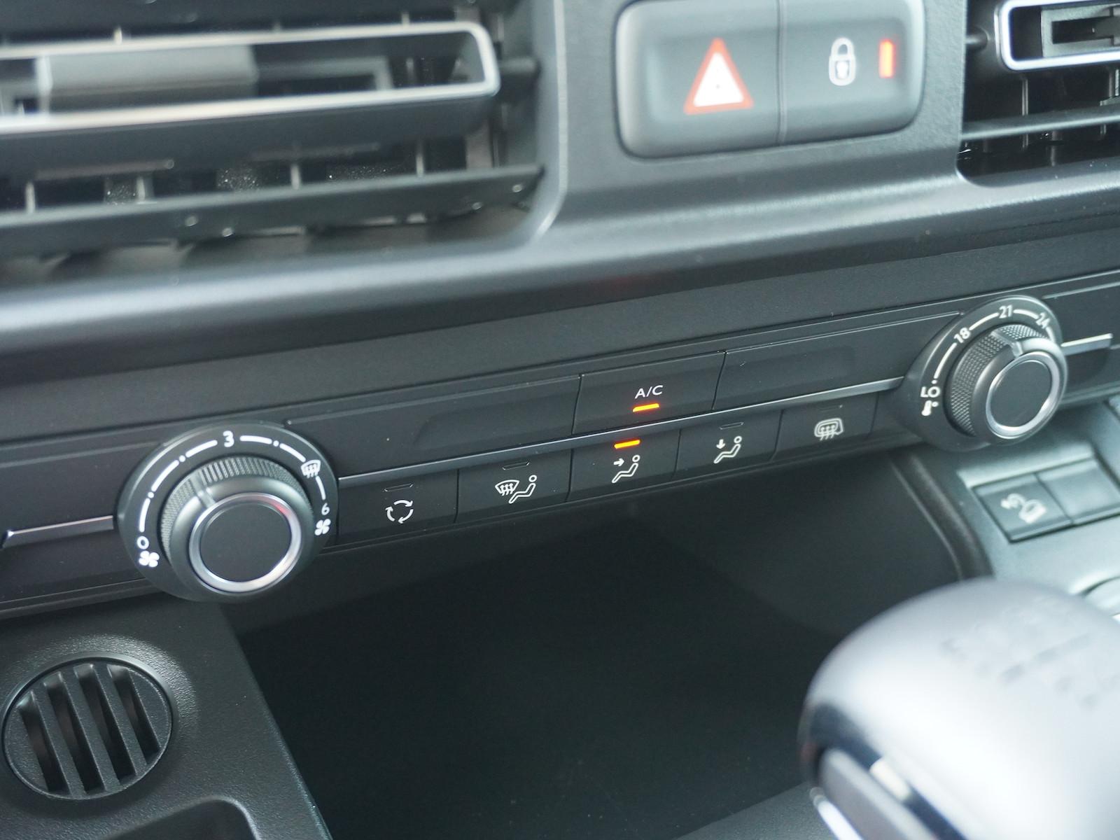 Opel Combo 3-Sitzer + 10-Zoll Navi + Allwetterreifen, миниатюра 21